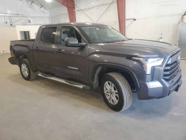 Photo 4 from auction – 2024 TOYOTA TUNDRA with VIN 5TFLA5DB8RX197796