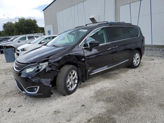 CHRYSLER PACIFICA T 2017 with VIN 2C4RC1BG7HR756750 - Photo from auction