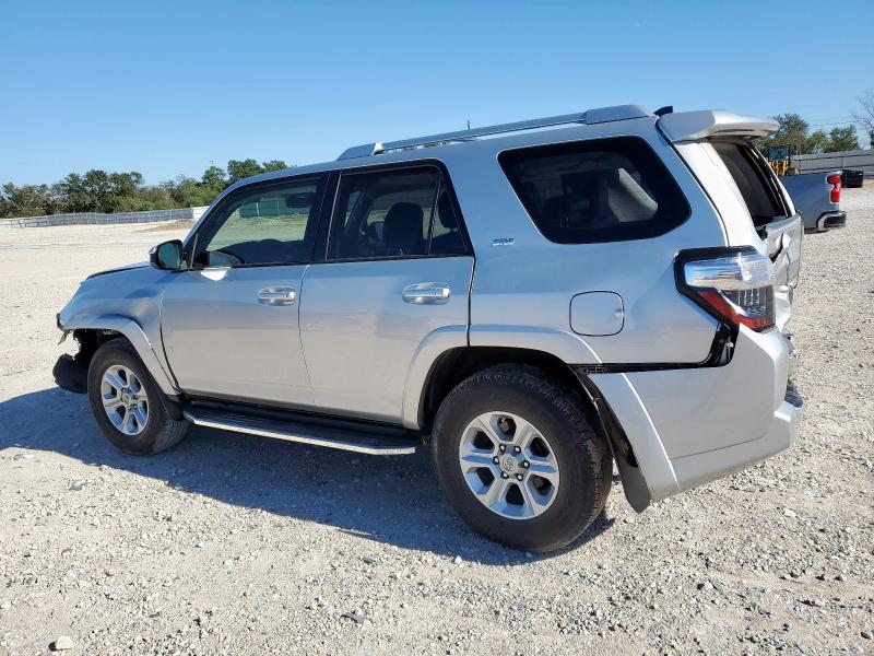 Photo 2 from auction – 2017 TOYOTA 4RUNNER SR with VIN JTEZU5JR7H5155774