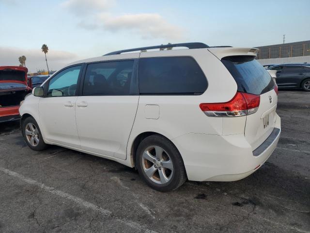 Photo 2 from auction – 2011 TOYOTA SIENNA LE with VIN 5TDKK3DCXBS050686