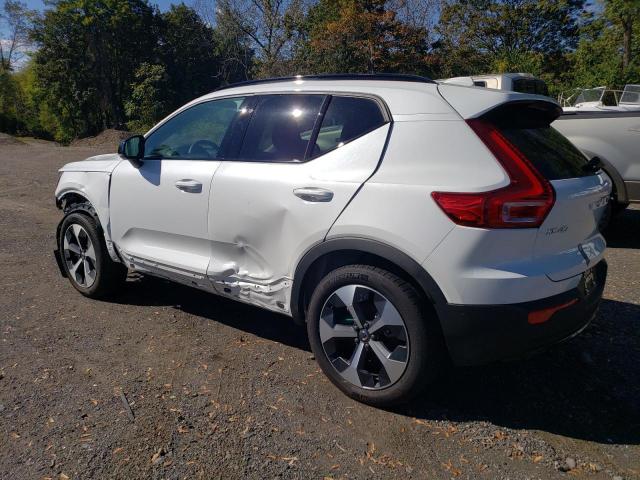 Photo 2 from auction – 2025 VOLVO XC40 PLUS with VIN YV4L12UC8S2459792