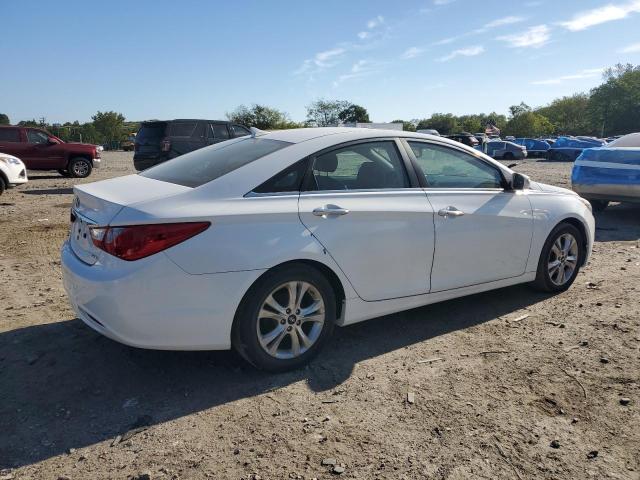 Photo 3 from auction – 2011 HYUNDAI SONATA SE with VIN 5NPEC4AC3BH305625