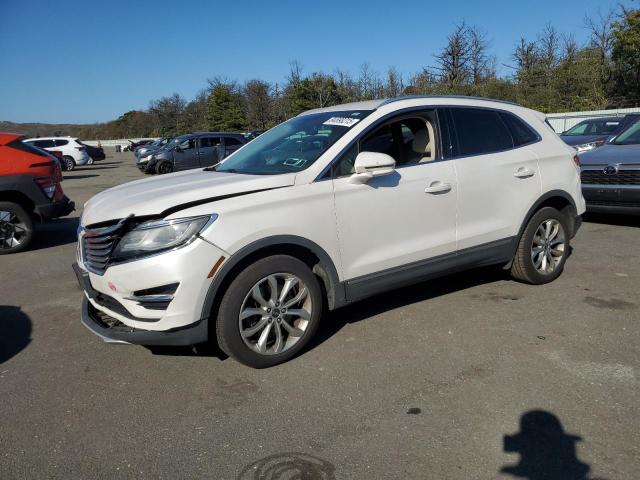 LINCOLN MKC SELECT 2017 with VIN 5LMCJ2D97HUL68154 - Photo from auction