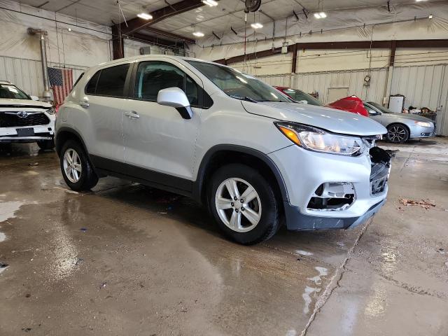 Photo 4 from auction – 2020 CHEVROLET TRAX LS with VIN 3GNCJNSB0LL118294