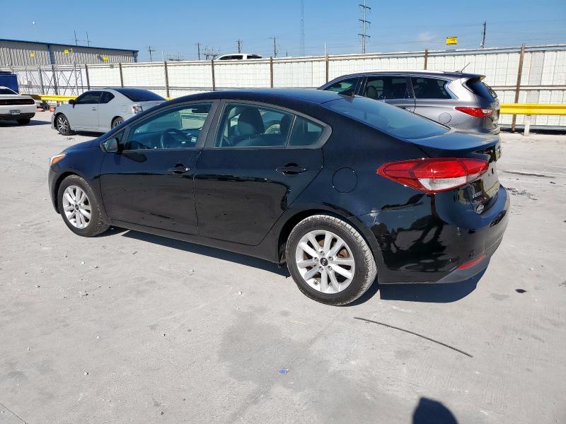 Photo 2 from auction – 2017 KIA FORTE LX with VIN 3KPFL4A74HE021120