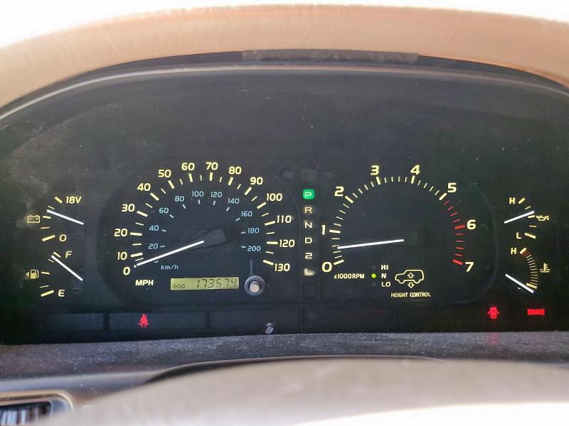 Photo 9 from auction – 2001 LEXUS LX 470 with VIN JTJHT00W013504205