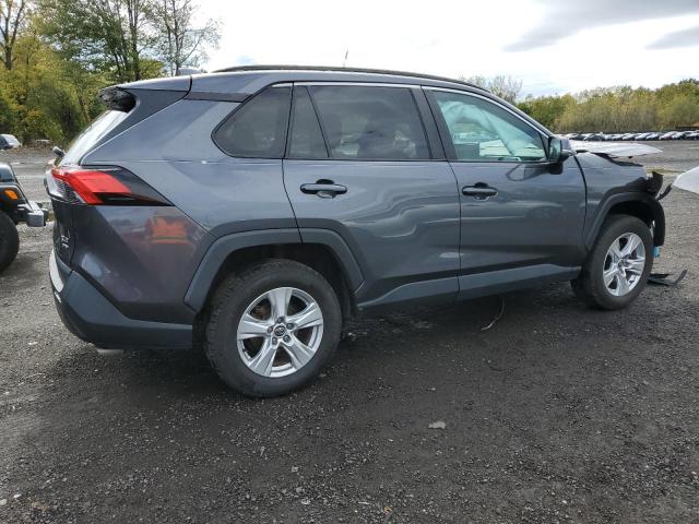 Photo 3 from auction – 2021 TOYOTA RAV4 XLE with VIN 2T3P1RFV3MW154433