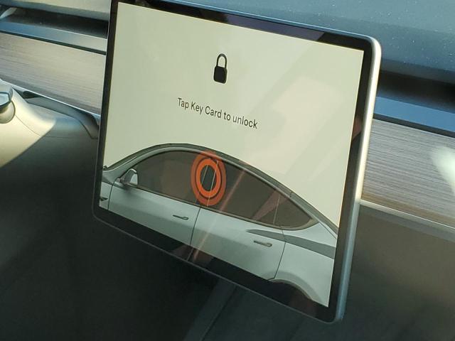 Photo 9 from auction – 2025 TESLA MODEL Y with VIN 7SAYGDEE2SF248557