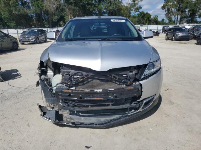 Photo 5 from auction – 2011 LINCOLN MKX with VIN 2LMDJ6JK0BBJ03986
