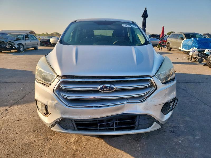 Photo 5 from auction – 2017 FORD ESCAPE SE with VIN 1FMCU0GD2HUB95173