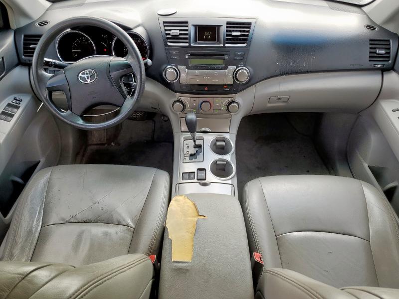 Photo 8 from auction – 2010 TOYOTA HIGHLANDER with VIN 5TDZK3EH6AS004473