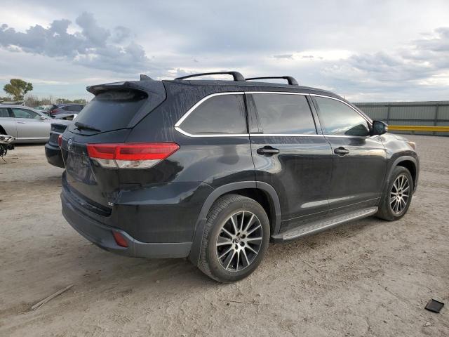 Photo 3 from auction – 2017 TOYOTA HIGHLANDER with VIN 5TDKZRFH1HS190142