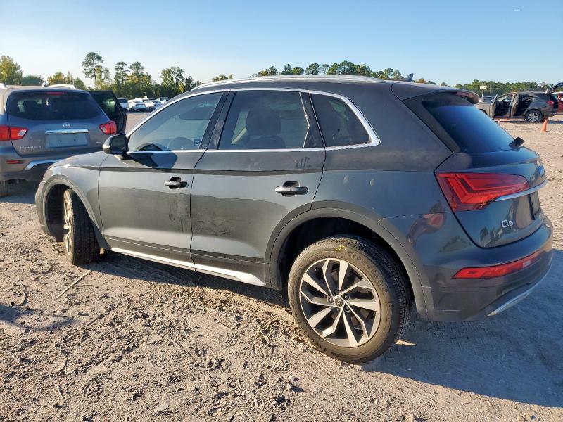 Photo 2 from auction – 2021 AUDI Q5 PREMIUM with VIN WA1AAAFY5M2092988