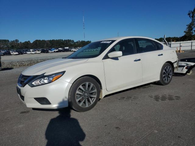 NISSAN ALTIMA 2.5 2017 with VIN 1N4AL3AP0HC132586 - Photo from auction