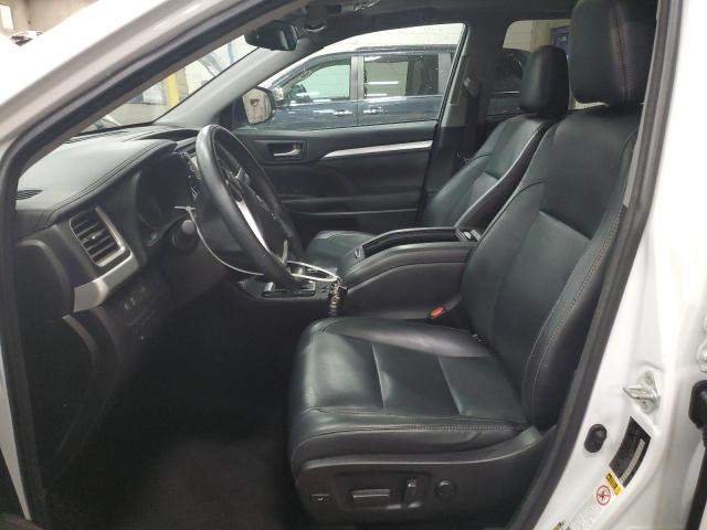 Photo 7 from auction – 2018 TOYOTA HIGHLANDER with VIN 5TDJZRFH5JS556279