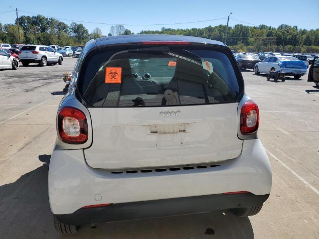 Photo 6 from auction – 2016 SMART FORTWO with VIN WMEFJ5DA5GK127995