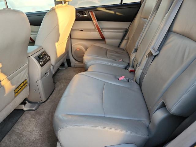 Photo 10 from auction – 2010 TOYOTA HIGHLANDER with VIN JTEYK3EH5A2102974