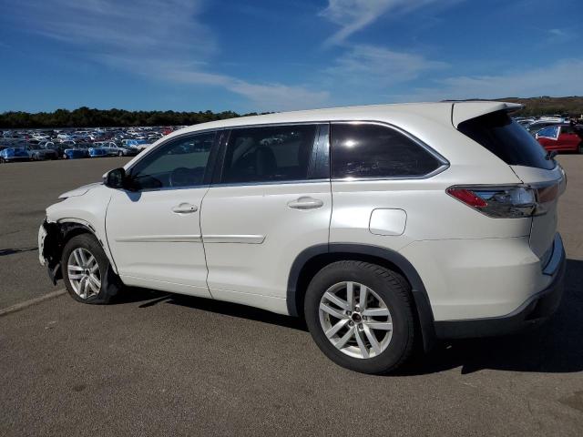 Photo 2 from auction – 2016 TOYOTA HIGHLANDER with VIN 5TDBKRFH2GS268009