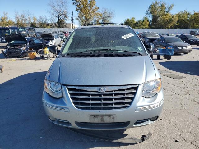 Photo 5 from auction – 2006 CHRYSLER TOWN & COU with VIN 2A4GP54L76R628951