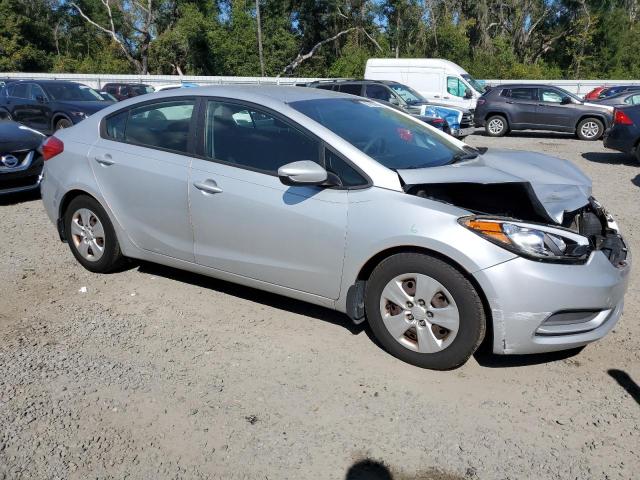 Photo 4 from auction – 2016 KIA FORTE LX with VIN KNAFK4A64G5563867