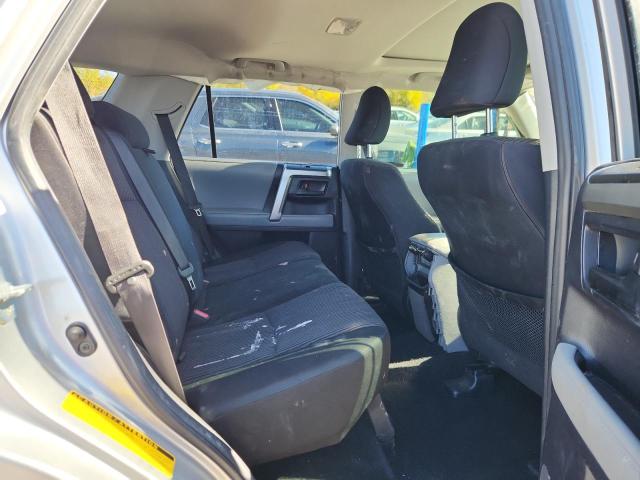 Photo 11 from auction – 2013 TOYOTA 4RUNNER SR with VIN JTEBU5JR1D5127075