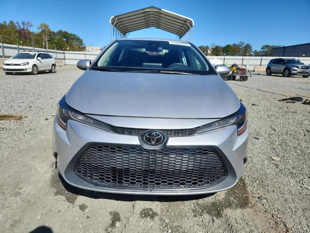 Photo 5 from auction – 2022 TOYOTA COROLLA LE with VIN 5YFEPMAE8NP367650