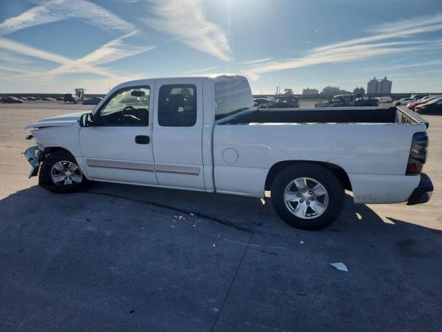 Photo 2 from auction – 2006 CHEVROLET SILVERADO with VIN 1GCEC19T96Z116379
