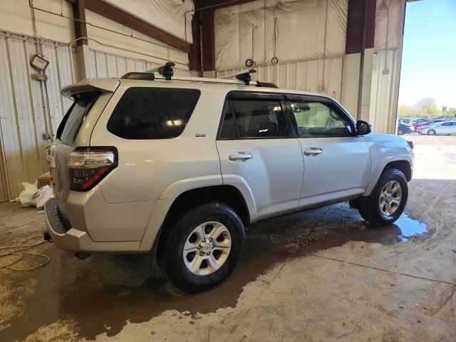 Photo 3 from auction – 2022 TOYOTA 4RUNNER with VIN JTEMU5JR6N6063202