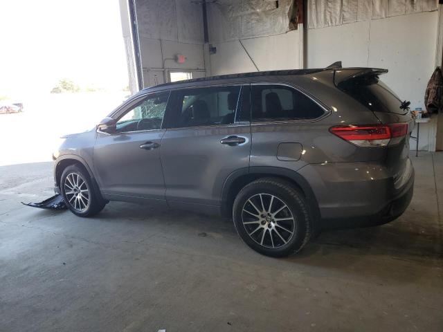 Photo 2 from auction – 2018 TOYOTA HIGHLANDER with VIN 5TDJZRFH8JS544787