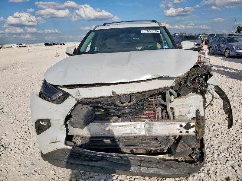 Photo 5 from auction – 2022 TOYOTA HIGHLANDER with VIN 5TDGARAH9NS514650