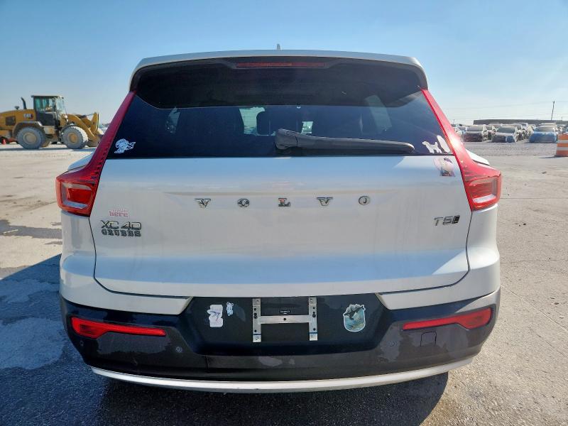 Photo 6 from auction – 2021 VOLVO XC40 T5 MO with VIN YV4162UK0M2447154