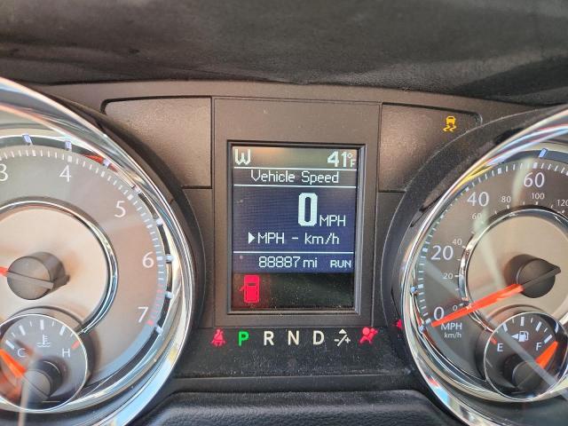 Photo 9 from auction – 2016 CHRYSLER TOWN & COU with VIN 2C4RC1CG9GR112728