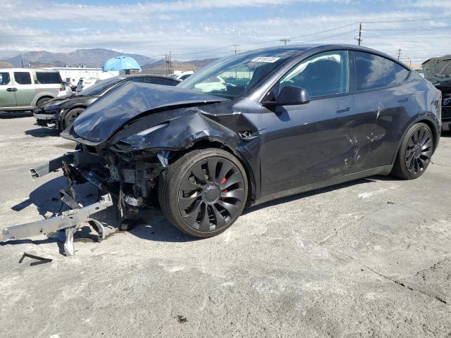 TESLA MODEL Y 2024 z numerem VIN 7SAYGDEFXRF127181 - Zdjęcie z aukcji