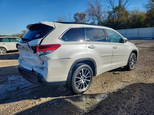 Zdjęcie 3 z aukcji – 2018 TOYOTA HIGHLANDER z VIN 5TDJZRFH7JS849391