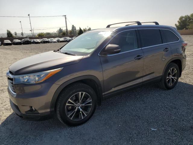 TOYOTA HIGHLANDER 2016 z numerem VIN 5TDKKRFH7GS141952 - Zdjęcie z aukcji
