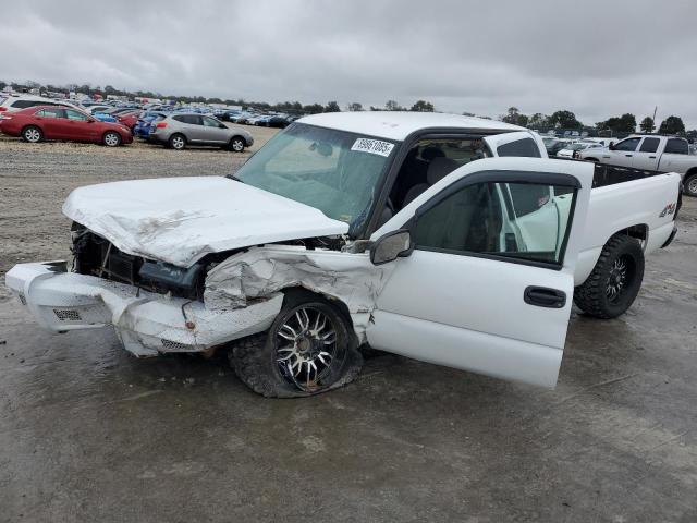 Photo 1 from auction – 2006 CHEVROLET SILVERADO with VIN 1GCEK19ZX6Z199554