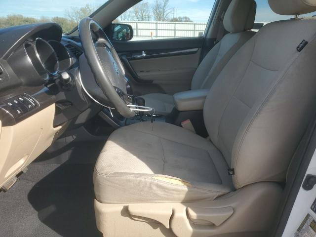 Photo 7 from auction – 2013 KIA SORENTO LX with VIN 5XYKTDA24DG314838