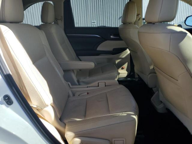 Photo 11 from auction – 2016 TOYOTA HIGHLANDER with VIN 5TDDKRFH9GS318560