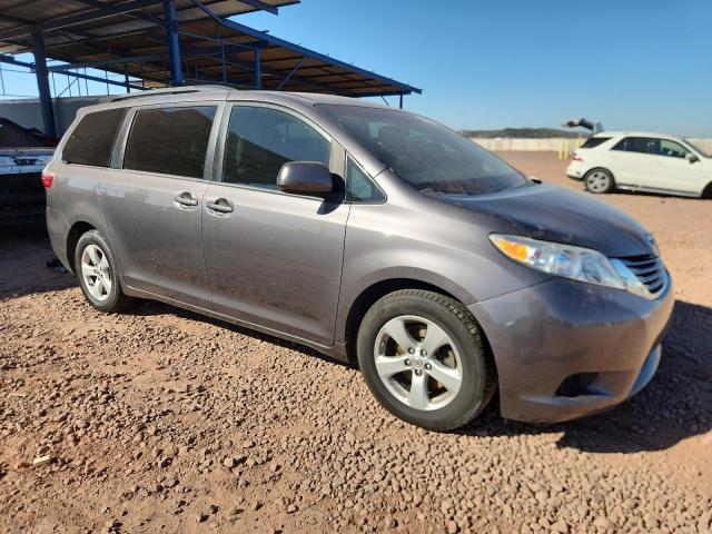 Photo 4 from auction – 2015 TOYOTA SIENNA LE with VIN 5TDKK3DC5FS571577