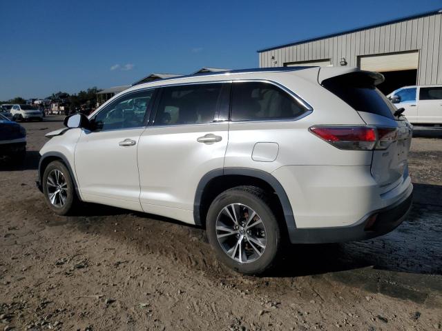 Photo 2 from auction – 2016 TOYOTA HIGHLANDER with VIN 5TDKKRFH2GS176589