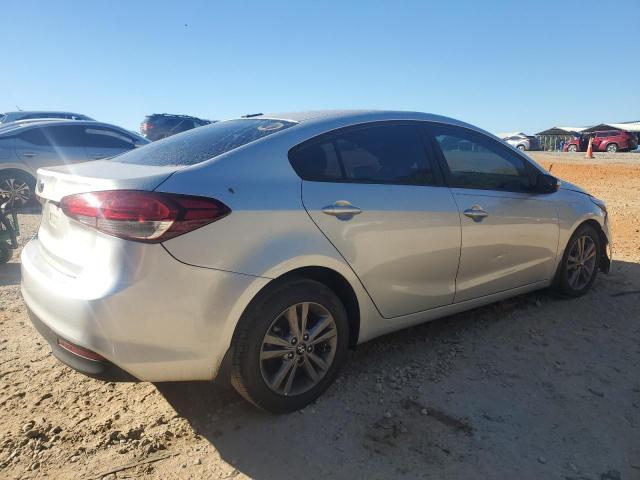 Photo 3 from auction – 2017 KIA FORTE LX with VIN 3KPFK4A70HE144819