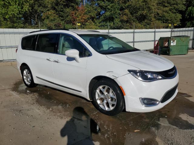 Photo 4 from auction – 2017 CHRYSLER PACIFICA T with VIN 2C4RC1BG4HR541908