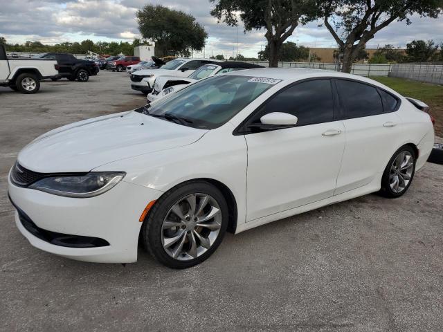 CHRYSLER 200 S 2015 with VIN 1C3CCCBB9FN643452 - Photo from auction