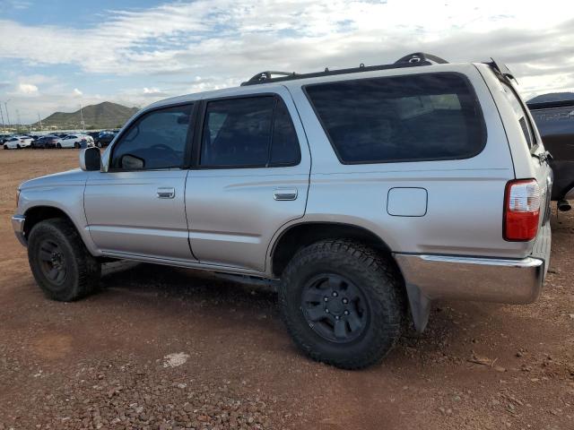 Photo 2 from auction – 2002 TOYOTA 4RUNNER SR with VIN JT3GN86R320258931