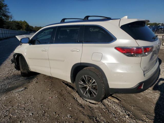 Photo 2 from auction – 2016 TOYOTA HIGHLANDER with VIN 5TDJKRFH0GS328333
