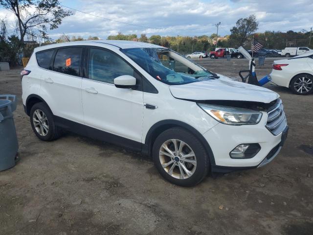 Photo 4 from auction – 2017 FORD ESCAPE SE with VIN 1FMCU0GD5HUC37450