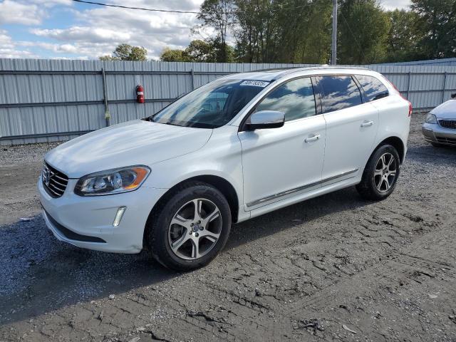 VOLVO XC60 T6 PR 2015 with VIN YV449MDK6F2687134 - Photo from auction