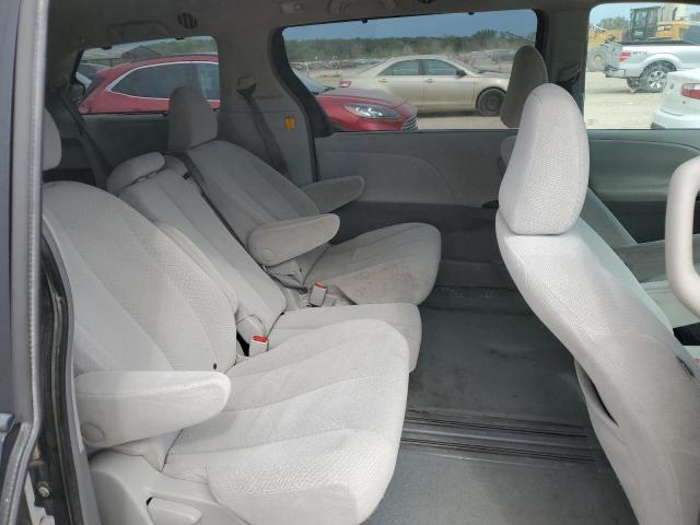 Photo 11 from auction – 2011 TOYOTA SIENNA LE with VIN 5TDKK3DC8BS042800