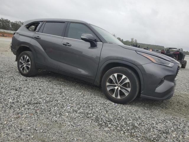Photo 4 from auction – 2022 TOYOTA HIGHLANDER with VIN 5TDGZRAH7NS127975