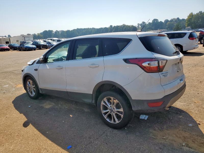 Photo 2 from auction – 2017 FORD ESCAPE SE with VIN 1FMCU0GD4HUB05313